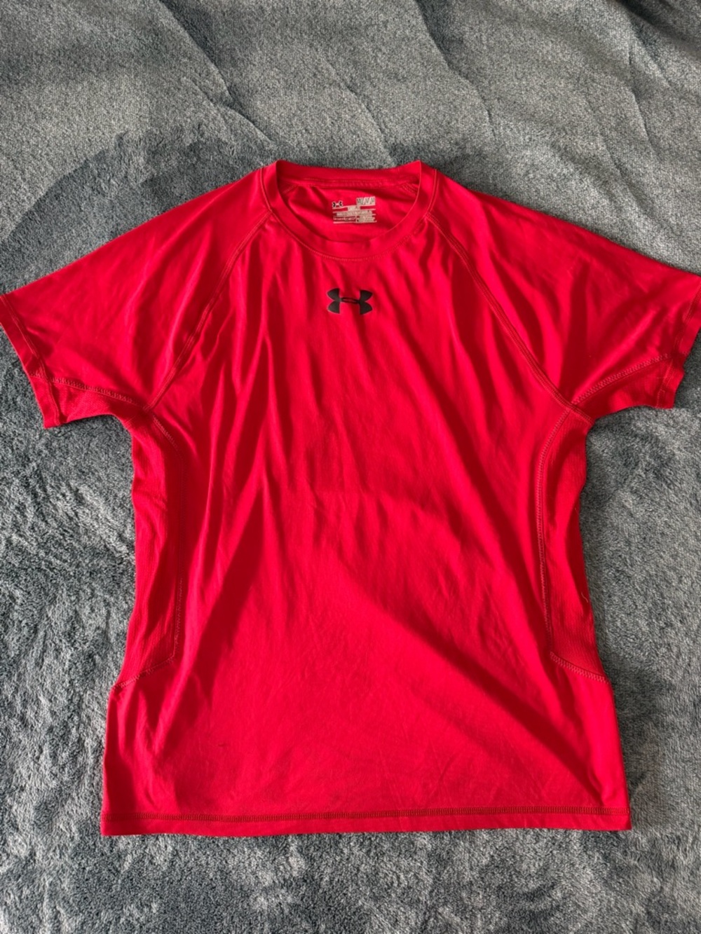 Under Armour Men's Red Athletic Short Sleeve Tee Size Medium